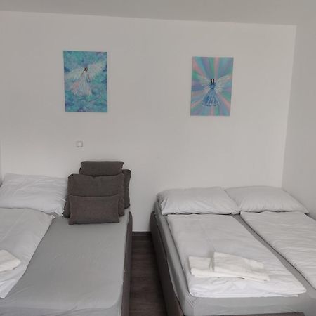 Nové Město nad Metují Angel Apartman מראה חיצוני תמונה
